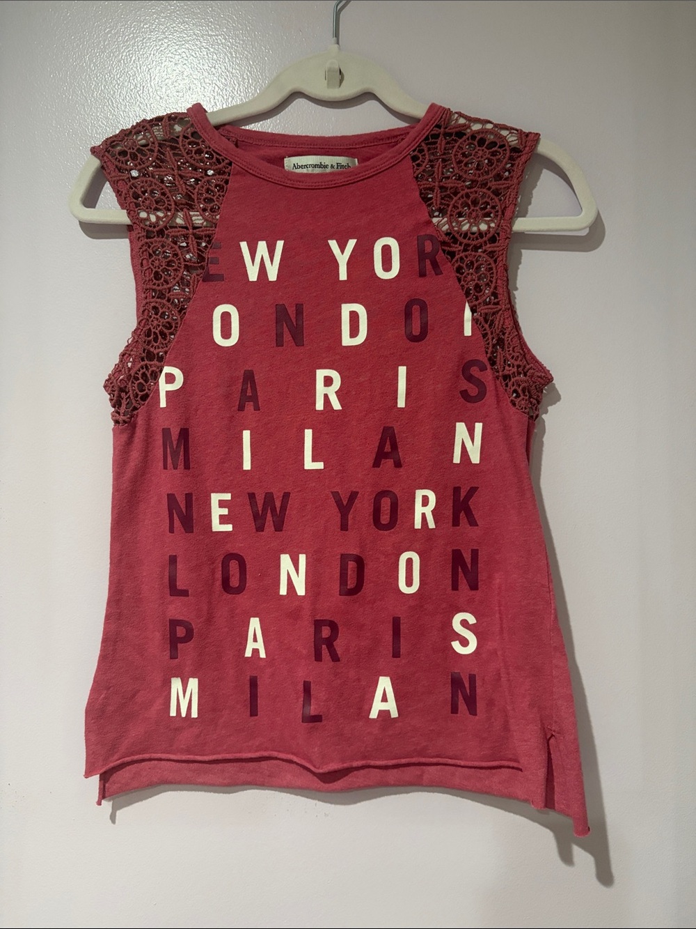 Abercrombie & Fitch Rose Crochet-Sleeve Graphic City Tank
